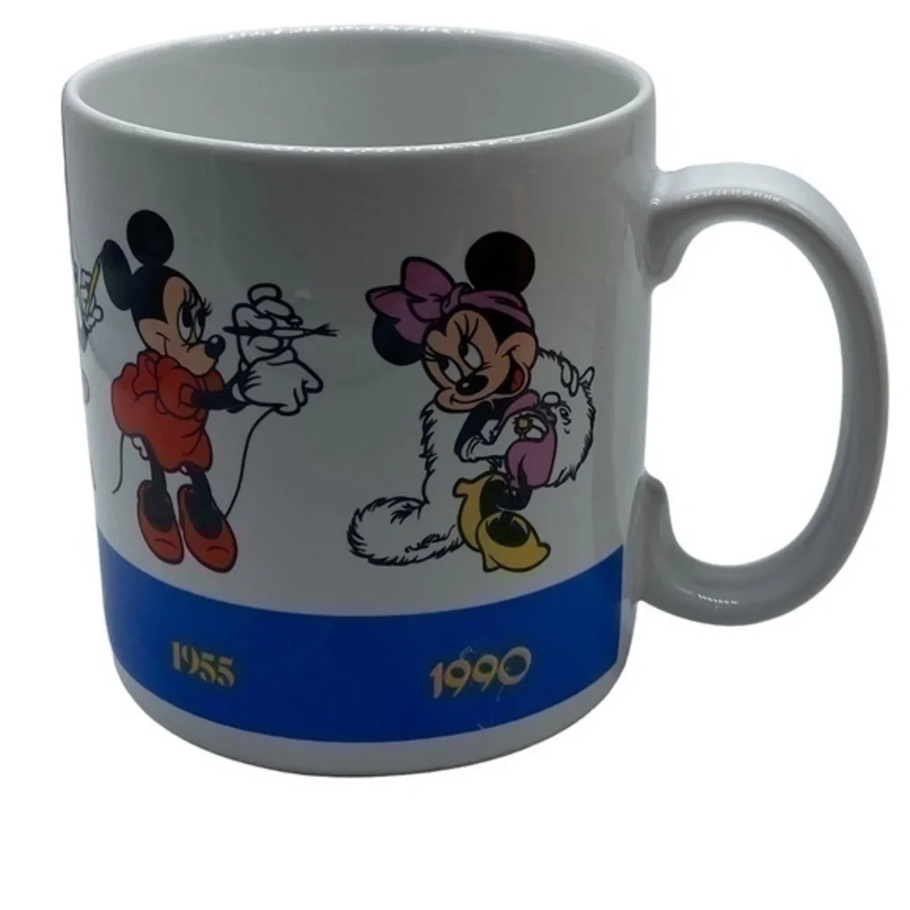 Vintage Minnie Mouse Evolution on Minnie by Applause